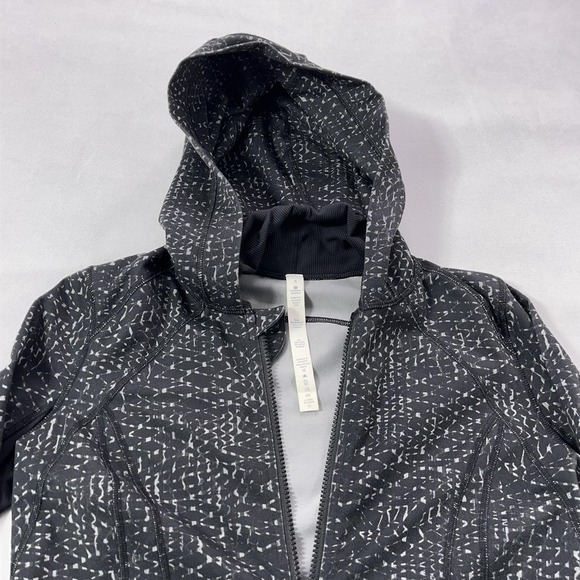 Lululemon Jacket Women 6 Black Spotted Hooded Full Zip Track Running Stretch - Picture 4 of 14